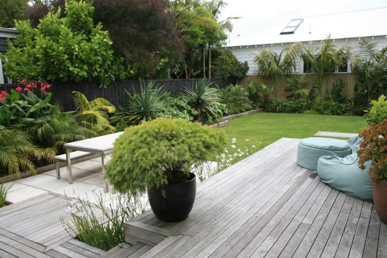 FARRAR ROAD Kirsten Sach Landscape Design Ltd.