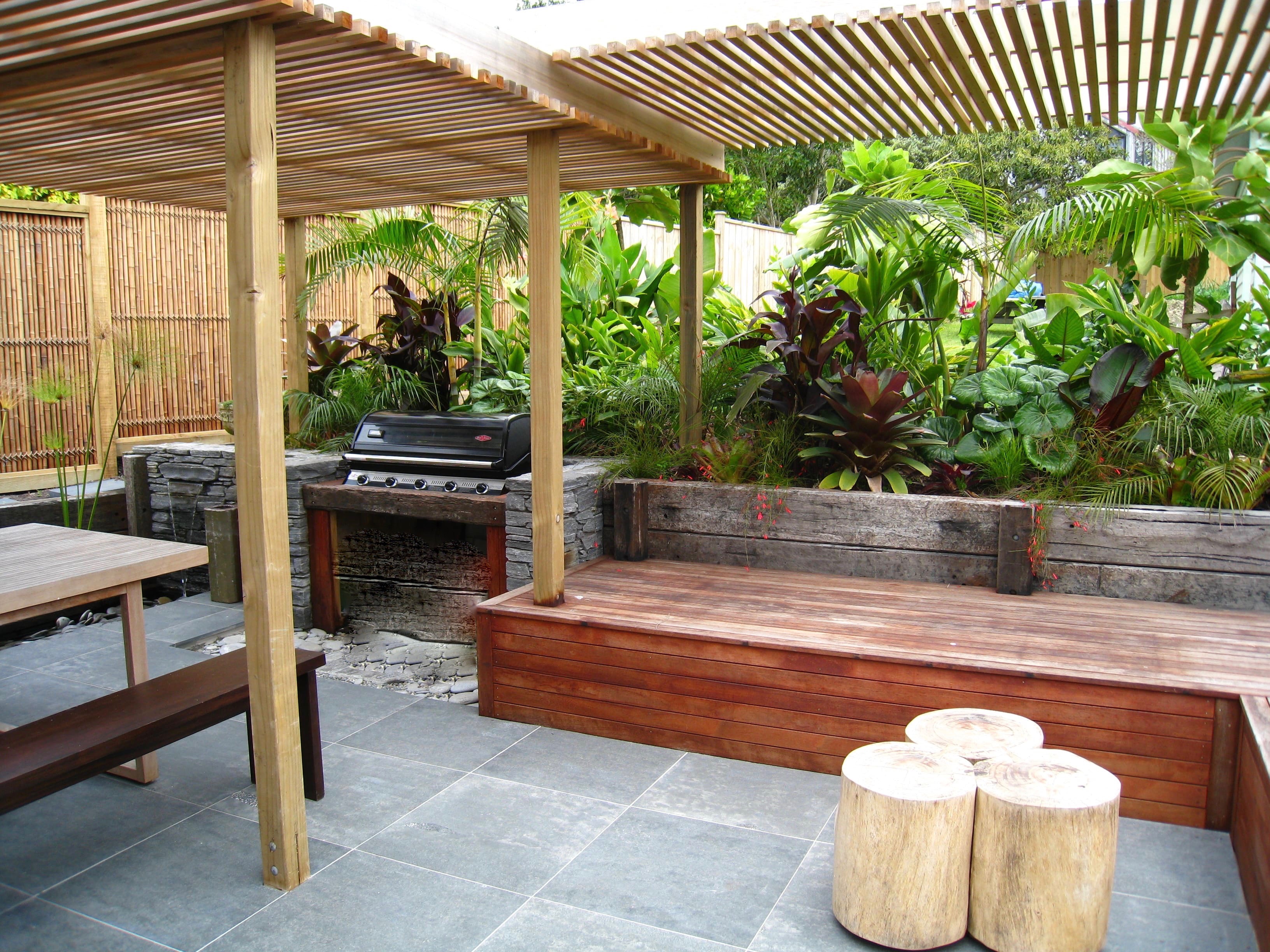 built in seating, Builtin BBQ Kirsten Sach Landscapes